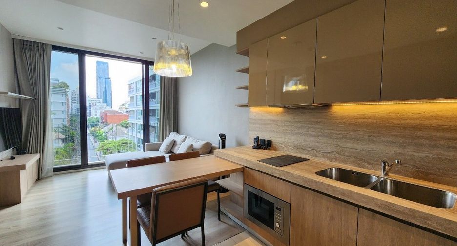 For rent 1 bed apartment in Khlong Toei, Bangkok