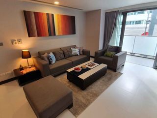 Apartamento en alquiler de 2 habitaciones en Khlong Toei, Bangkok
