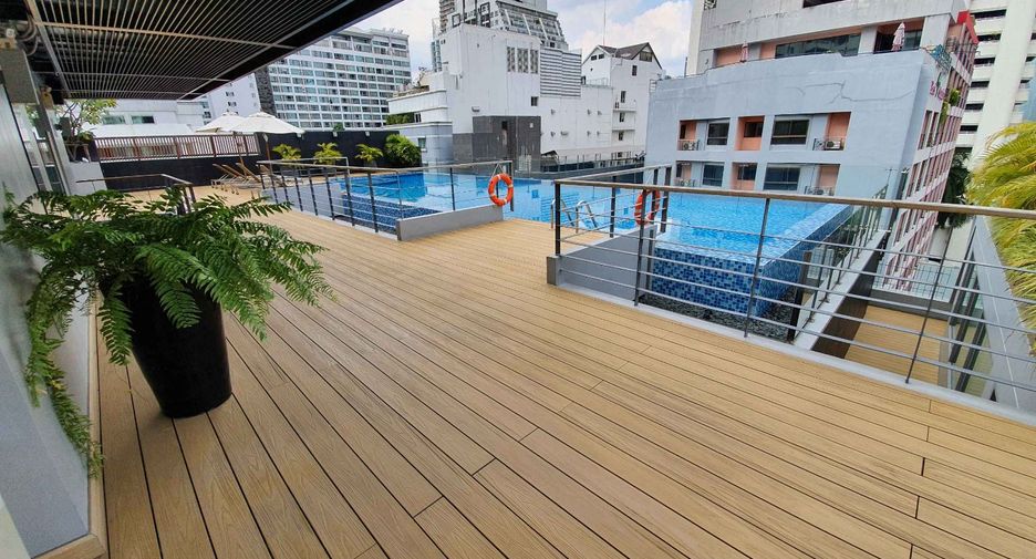 For rent 2 bedrooms apartment in Khlong Toei, Bangkok