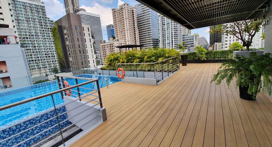 For rent 2 bedrooms apartment in Khlong Toei, Bangkok