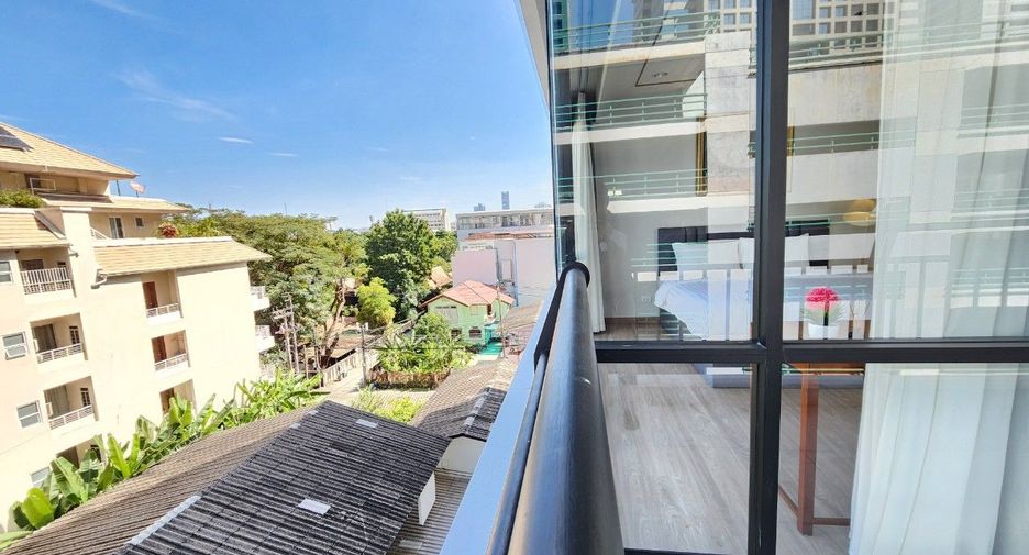 For rent 2 bedrooms apartment in Sathon, Bangkok