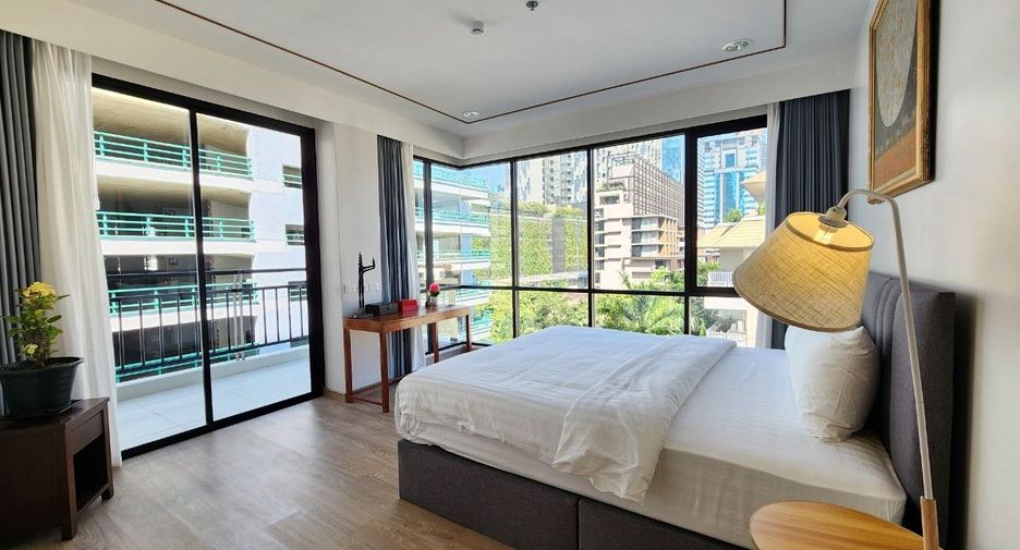 For rent 2 bedrooms apartment in Sathon, Bangkok