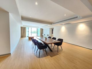 Apartamento en alquiler de 3 habitaciones en Khlong Toei, Bangkok