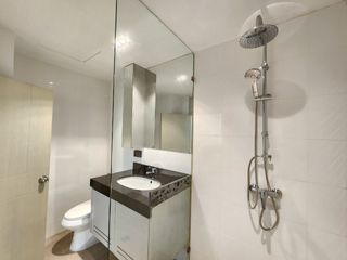 Apartamento en alquiler de 2 habitaciones en Khlong Toei, Bangkok