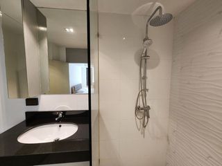 Apartamento en alquiler de 2 habitaciones en Khlong Toei, Bangkok