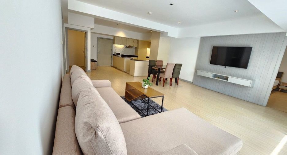For rent 2 bedrooms apartment in Khlong Toei, Bangkok