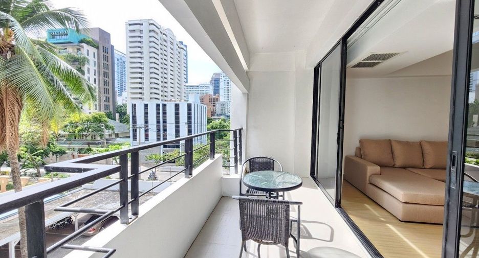 For rent 2 bedrooms apartment in Khlong Toei, Bangkok