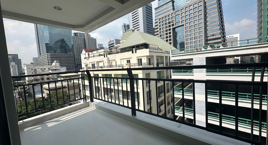 For rent 3 bedrooms apartment in Sathon, Bangkok