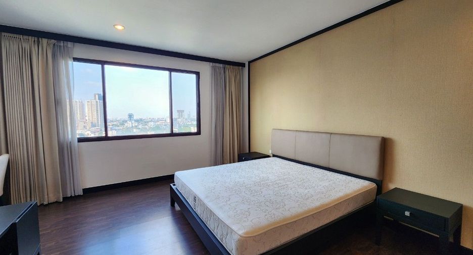 For rent 2 bedrooms apartment in Khlong Toei, Bangkok