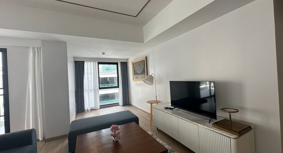 For rent 3 bedrooms apartment in Sathon, Bangkok