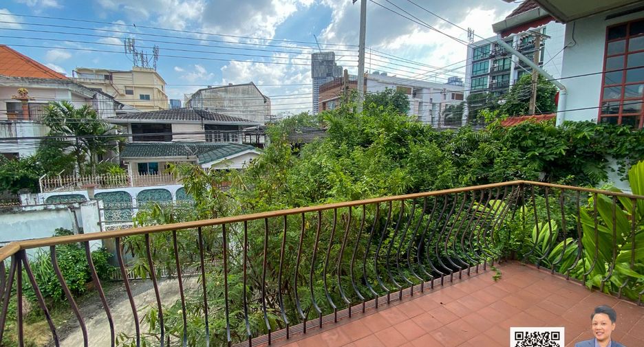 For sale land in Watthana, Bangkok