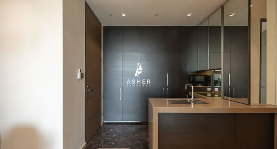 For rent and for sale 2 bedrooms condo in Pathum Wan, Bangkok