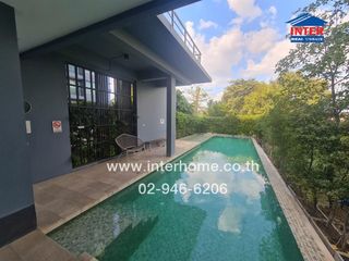 For sale 2 bed condo in Mueang Pathum Thani, Pathum Thani