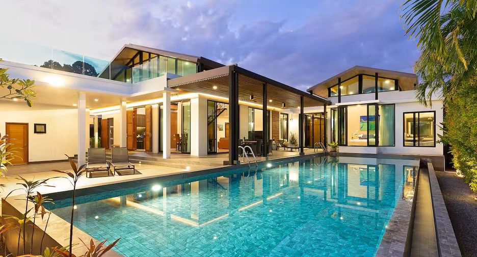 For sale 4 bedrooms villa in Mueang Phuket, Phuket