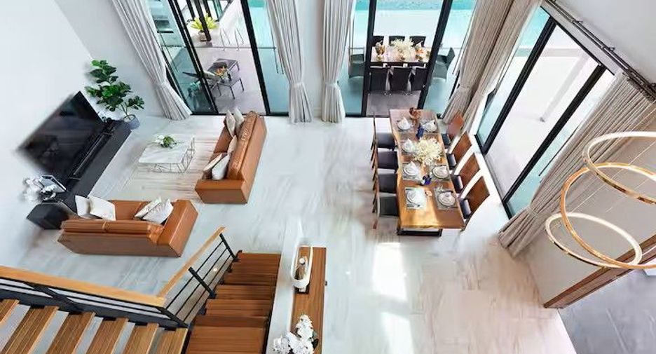 For sale 4 bedrooms villa in Mueang Phuket, Phuket