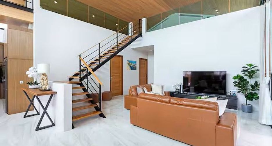 For sale 4 bedrooms villa in Mueang Phuket, Phuket