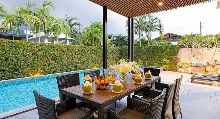 For sale 4 bedrooms villa in Mueang Phuket, Phuket