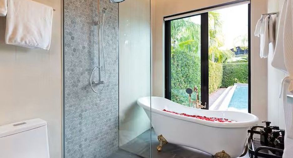 For sale 4 bedrooms villa in Mueang Phuket, Phuket