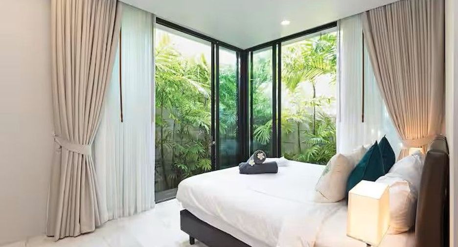 For sale 4 bedrooms villa in Mueang Phuket, Phuket