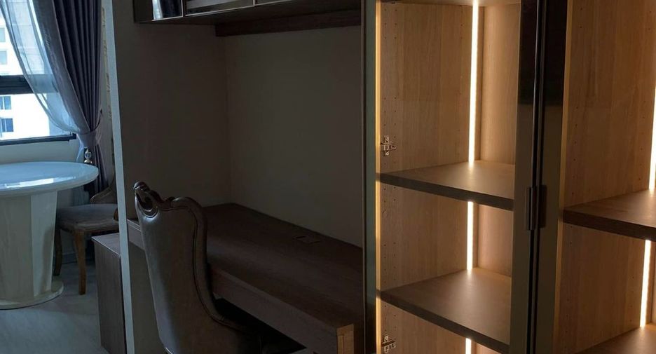 For rent 1 bed condo in Sathon, Bangkok