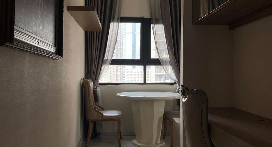For rent 1 bed condo in Sathon, Bangkok