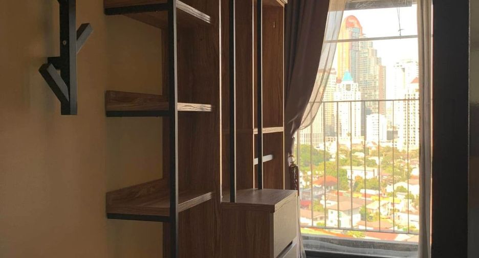For rent 1 bed condo in Sathon, Bangkok