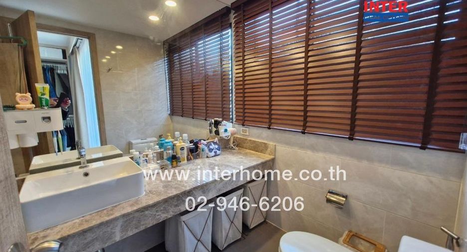 For sale 3 bed townhouse in Pak Kret, Nonthaburi
