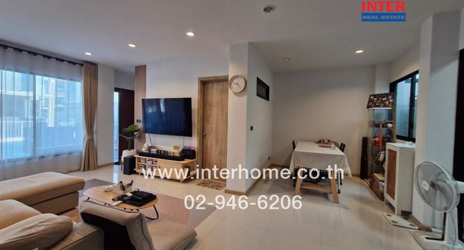 For sale 3 bed townhouse in Pak Kret, Nonthaburi