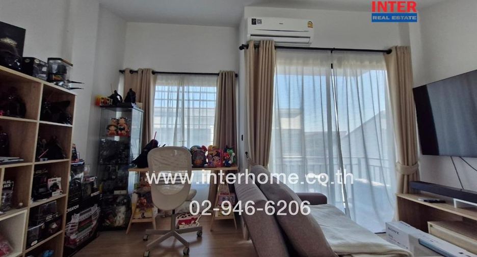 For sale 3 bed townhouse in Pak Kret, Nonthaburi