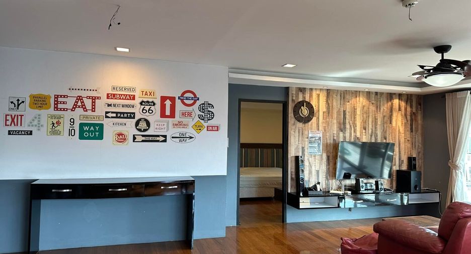 Condo en alquiler de 2 habitaciones en Khlong San, Bangkok