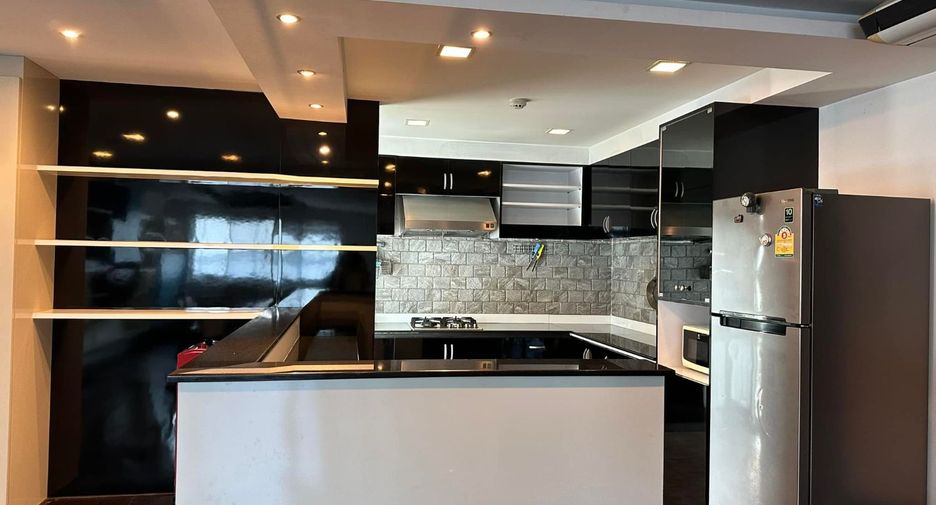 Condo en alquiler de 2 habitaciones en Khlong San, Bangkok