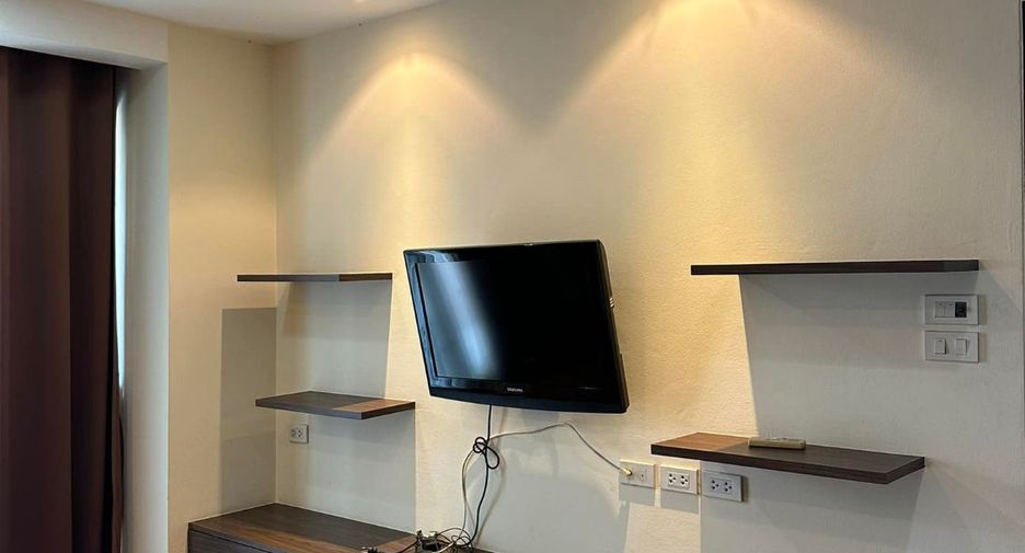 Condo en alquiler de 2 habitaciones en Khlong San, Bangkok