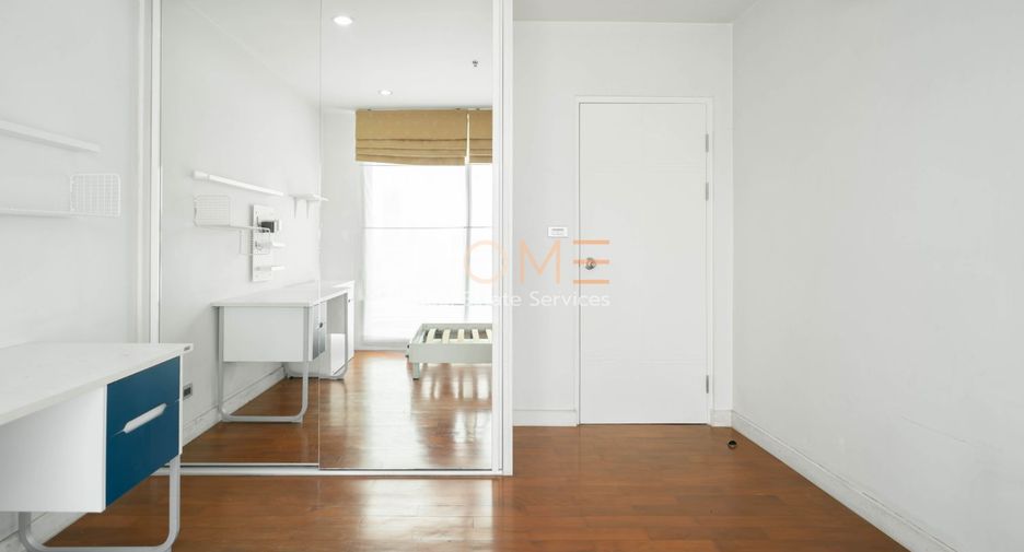 For sale 2 bedrooms condo in Sathon, Bangkok