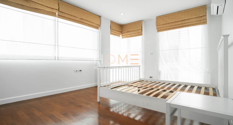 For sale 2 bedrooms condo in Sathon, Bangkok