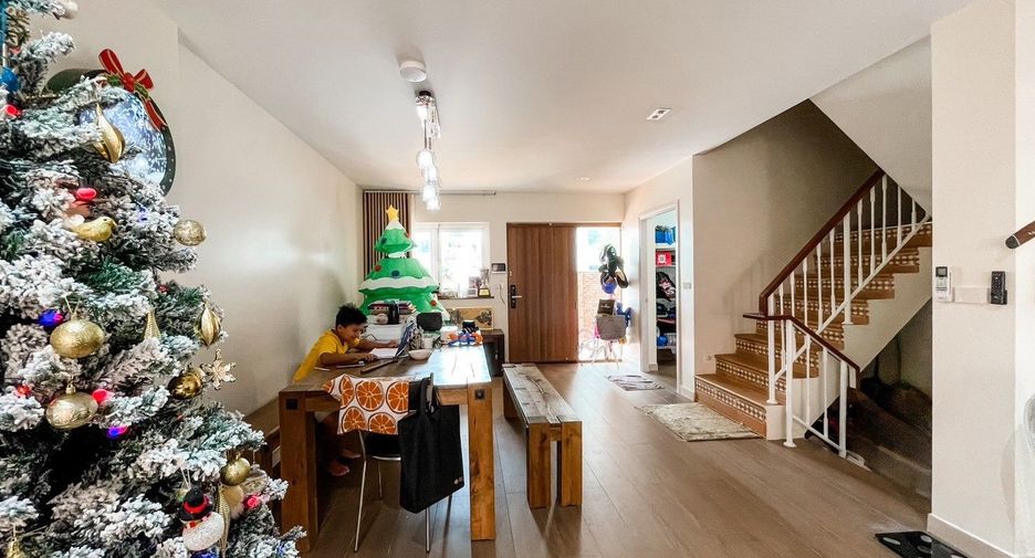 For sale 4 ベッドルーム house in Rat Burana, Bangkok