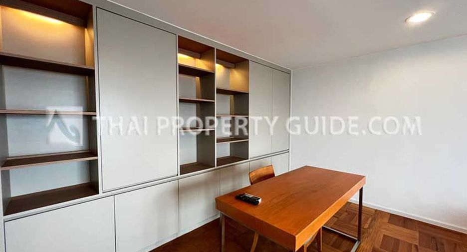 For rent 3 bedrooms house in Sathon, Bangkok