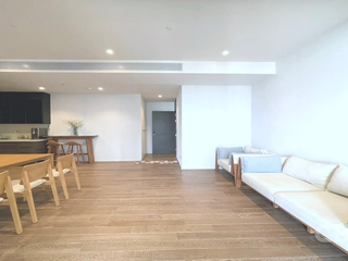 For rent そして for sale 2 ベッドルーム condo in Pathum Wan, Bangkok