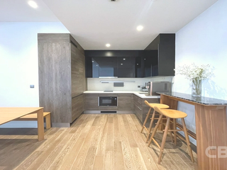 For rent そして for sale 2 ベッドルーム condo in Pathum Wan, Bangkok