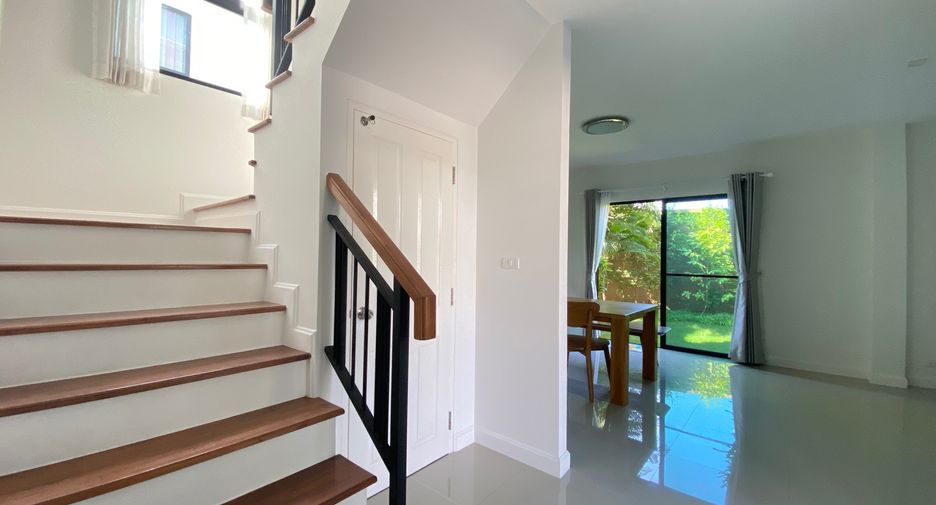 For rent 3 bedrooms house in Doi Saket, Chiang Mai