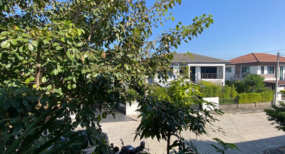 For rent 3 bedrooms house in Doi Saket, Chiang Mai