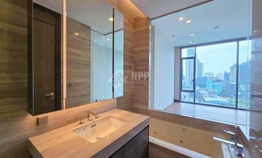 For sale 2 bed condo in Khlong Toei, Bangkok
