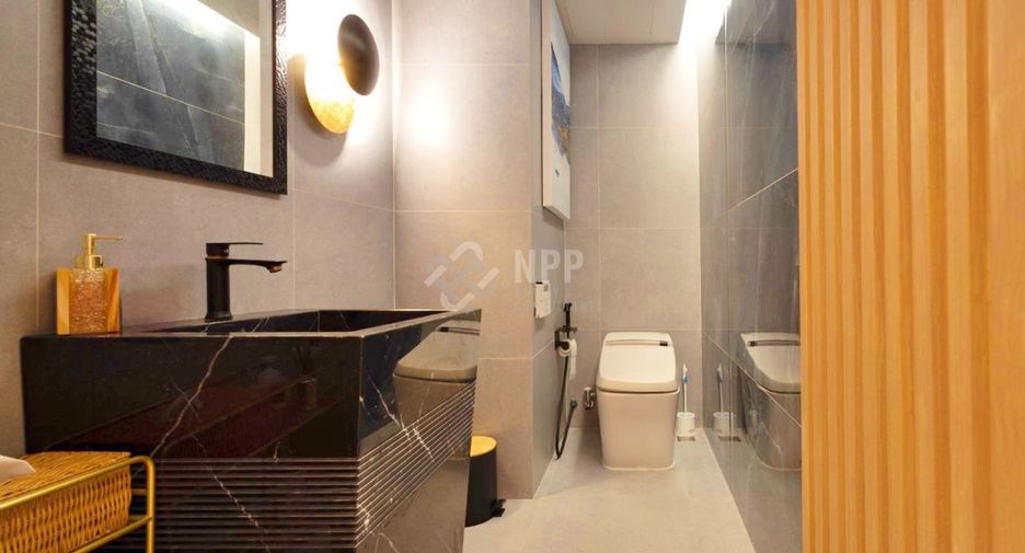 For rent 3 bedrooms condo in Watthana, Bangkok