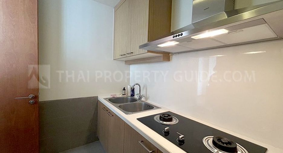 For rent 3 bedrooms condo in Pathum Wan, Bangkok