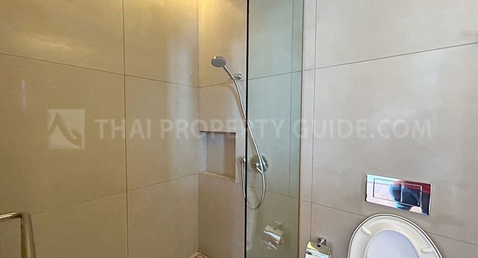 For rent 3 bedrooms condo in Pathum Wan, Bangkok