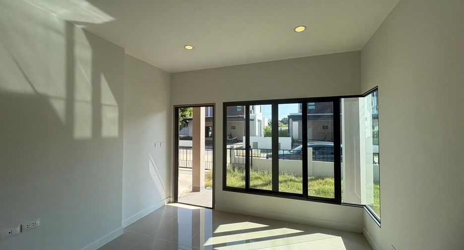 For sale 4 bed house in Bang Kruai, Nonthaburi