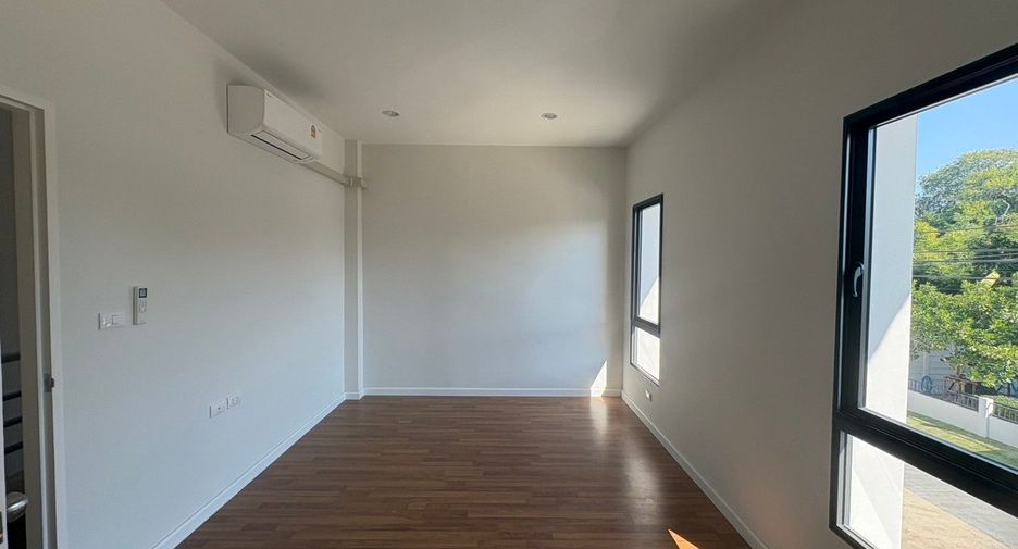 For sale 4 bed house in Bang Kruai, Nonthaburi