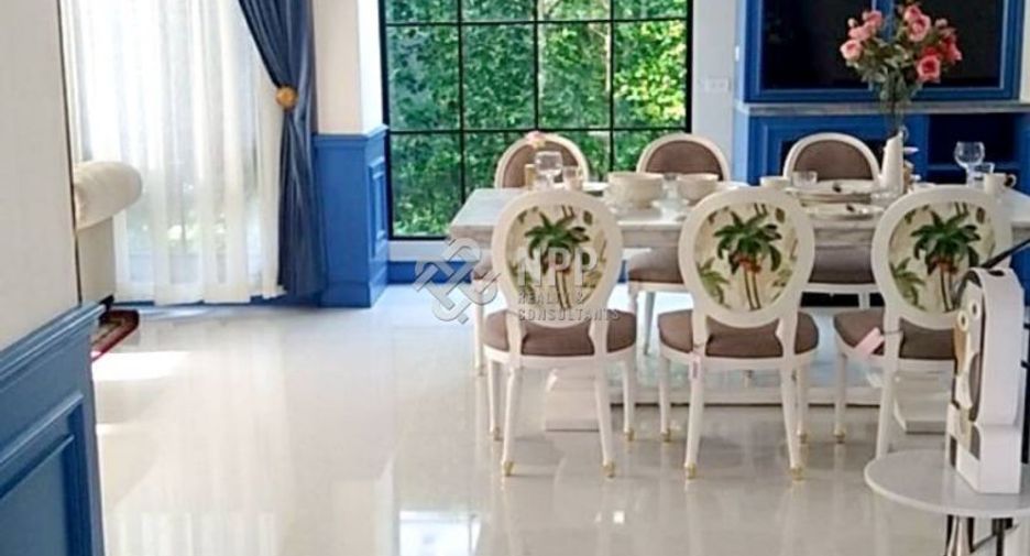 Haus zur Miete und zum Kauf mit 4 Zimmer in Saphan Sung, Bangkok