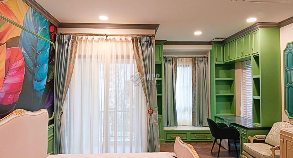 Haus zur Miete und zum Kauf mit 4 Zimmer in Saphan Sung, Bangkok