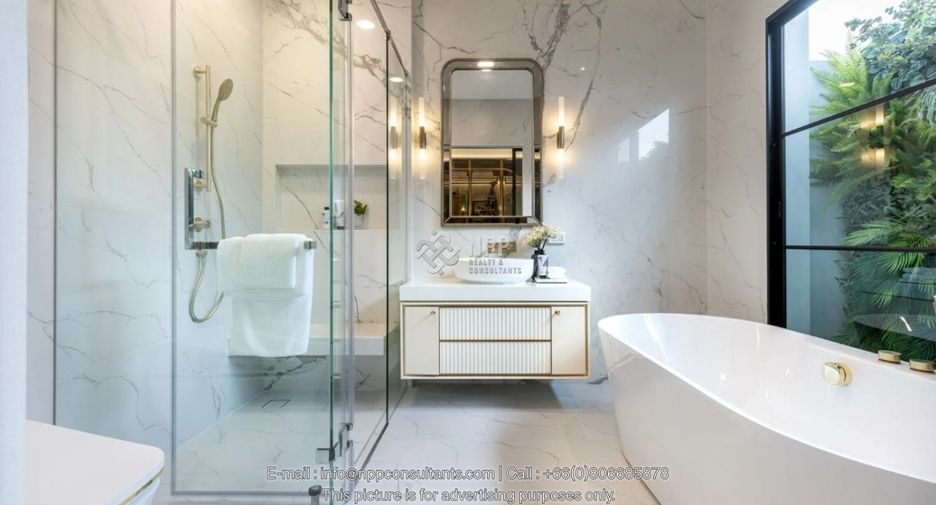 Haus zur Miete und zum Kauf mit 4 Zimmer in Saphan Sung, Bangkok