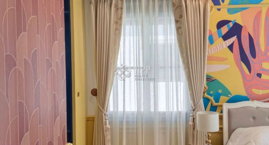 Haus zur Miete und zum Kauf mit 4 Zimmer in Saphan Sung, Bangkok